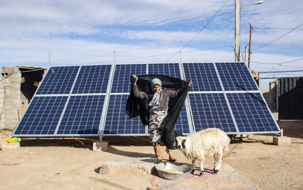 chah nasar 10 608x420 - روستاییان با پنل خورشیدی برق تولید میکنند