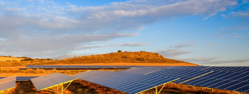 araniroo- نیروگاه خورشیدی -نقش نیروگاه های خورشیدی در بازسازی زمین