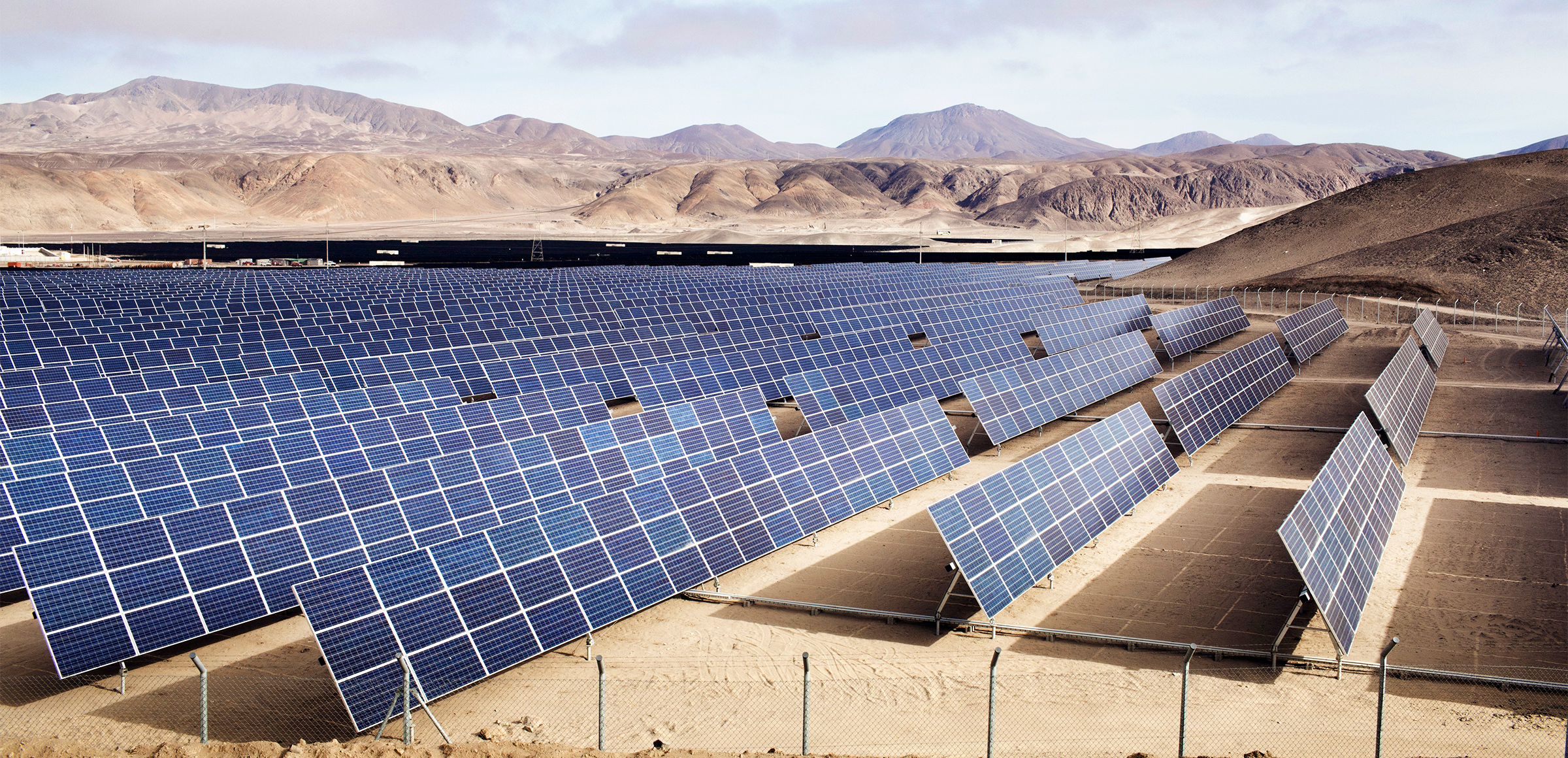 araniroo نیروگاه خورشیدی - فرصت محدود احداث نیروگاه خورشیدی در میان نوسانات ارز و افزایش هزینه های ساخت و ساز