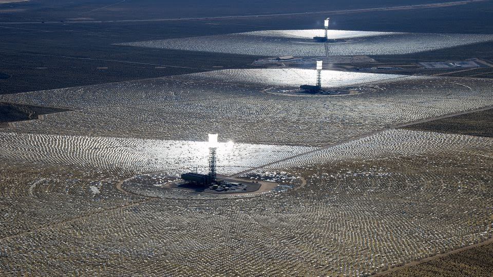 7 - بزرگ ترین پارک های خورشیدی دنیا