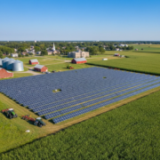 فارسی: انرژی خورشیدی؛ منبع درآمد پایدار برای مزارع و جوامع روستایی